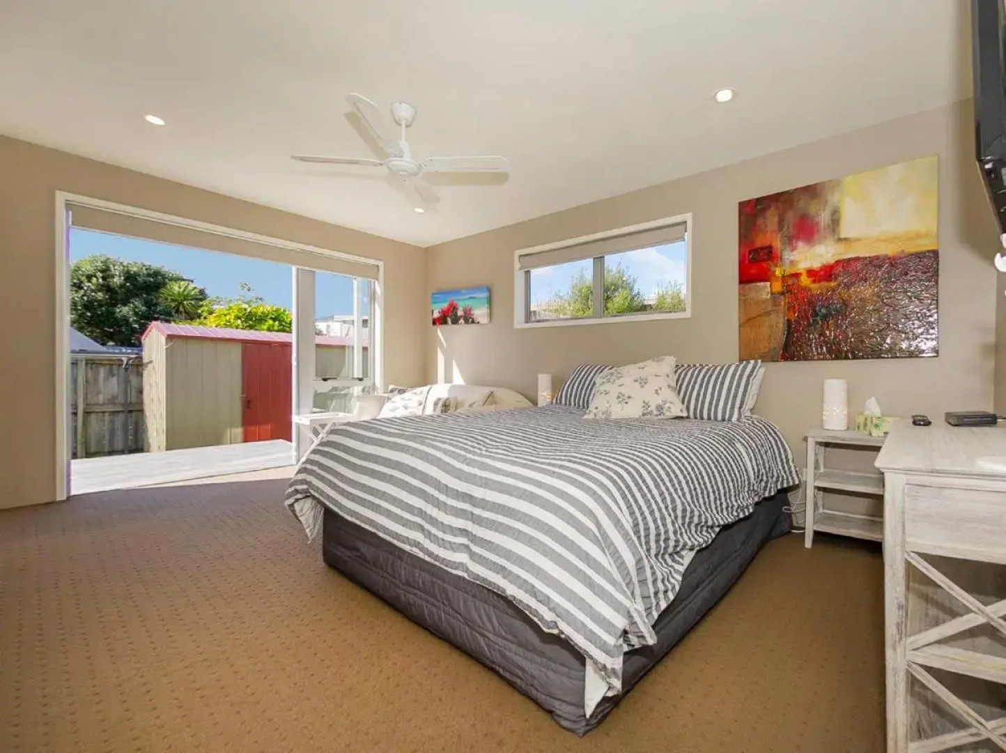 Modpod on The Tee - Matarangi Holiday Home