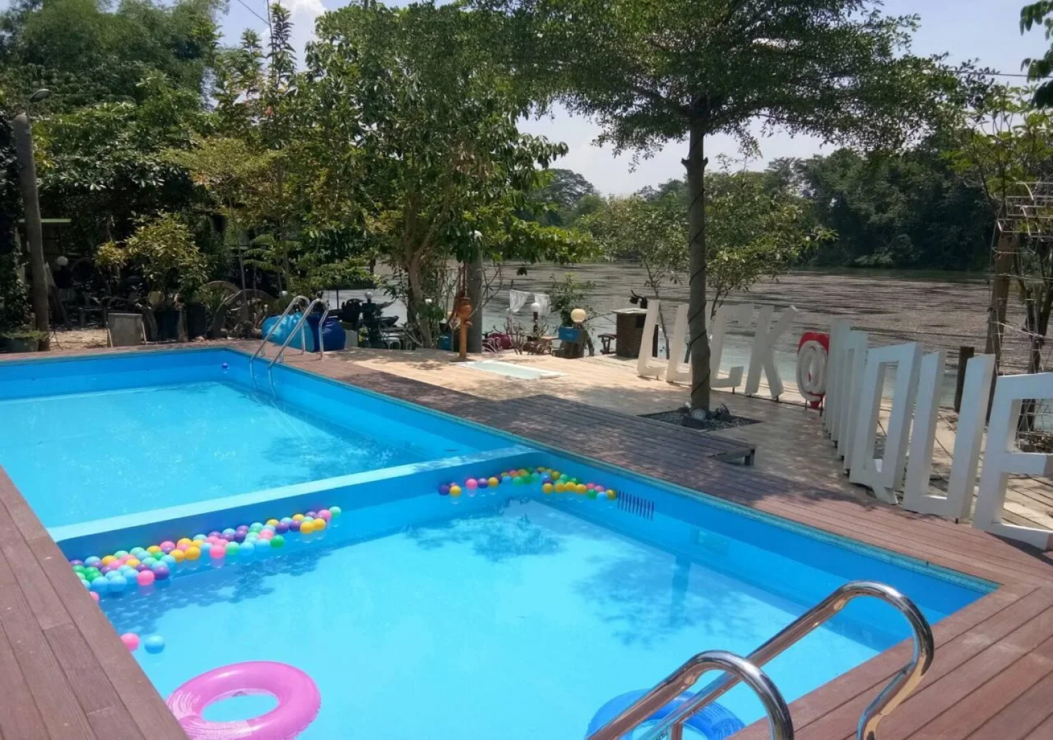 The Antique Riverside