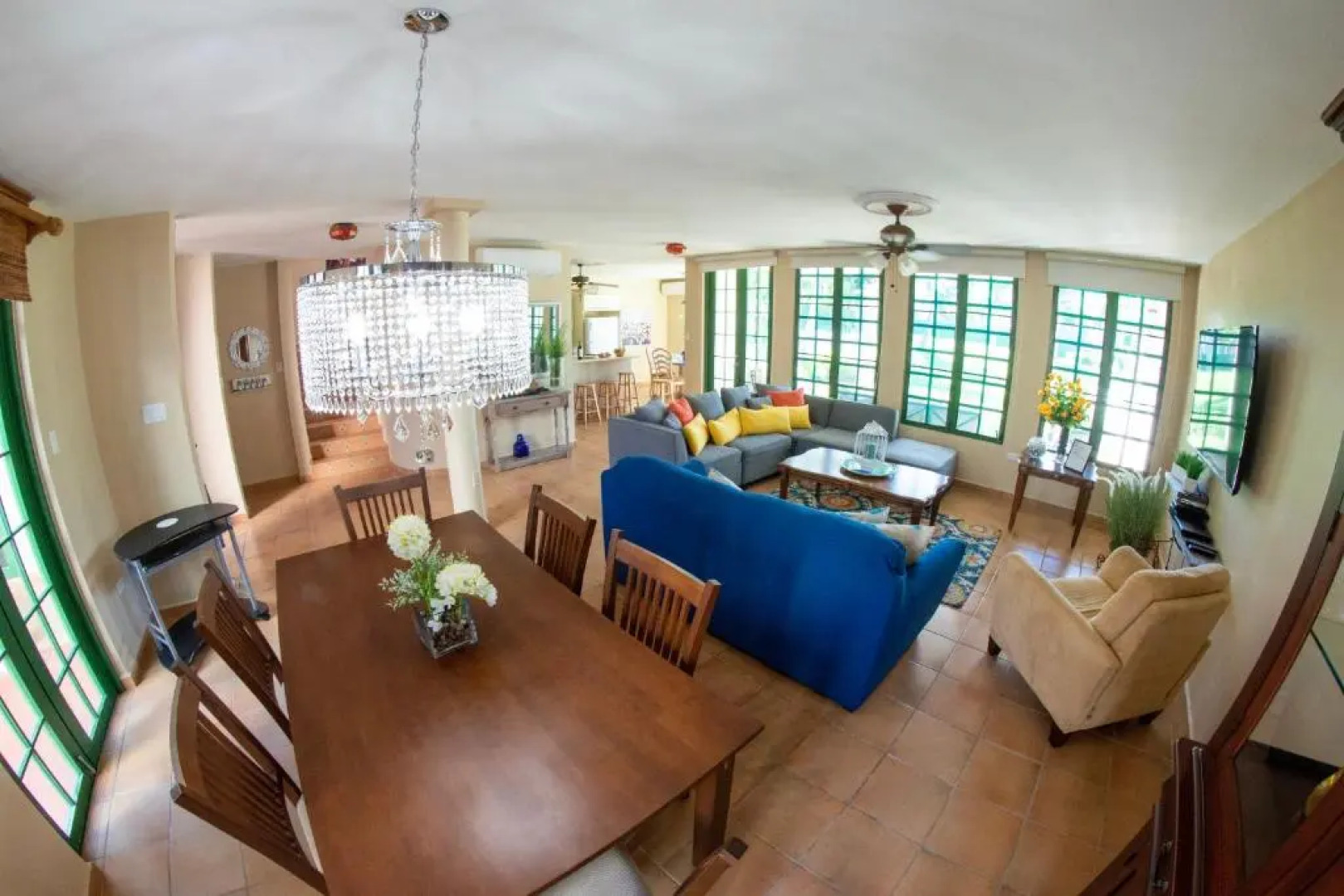Villa Coral Reef- 4br with Community Pool Overlooking Ocean
