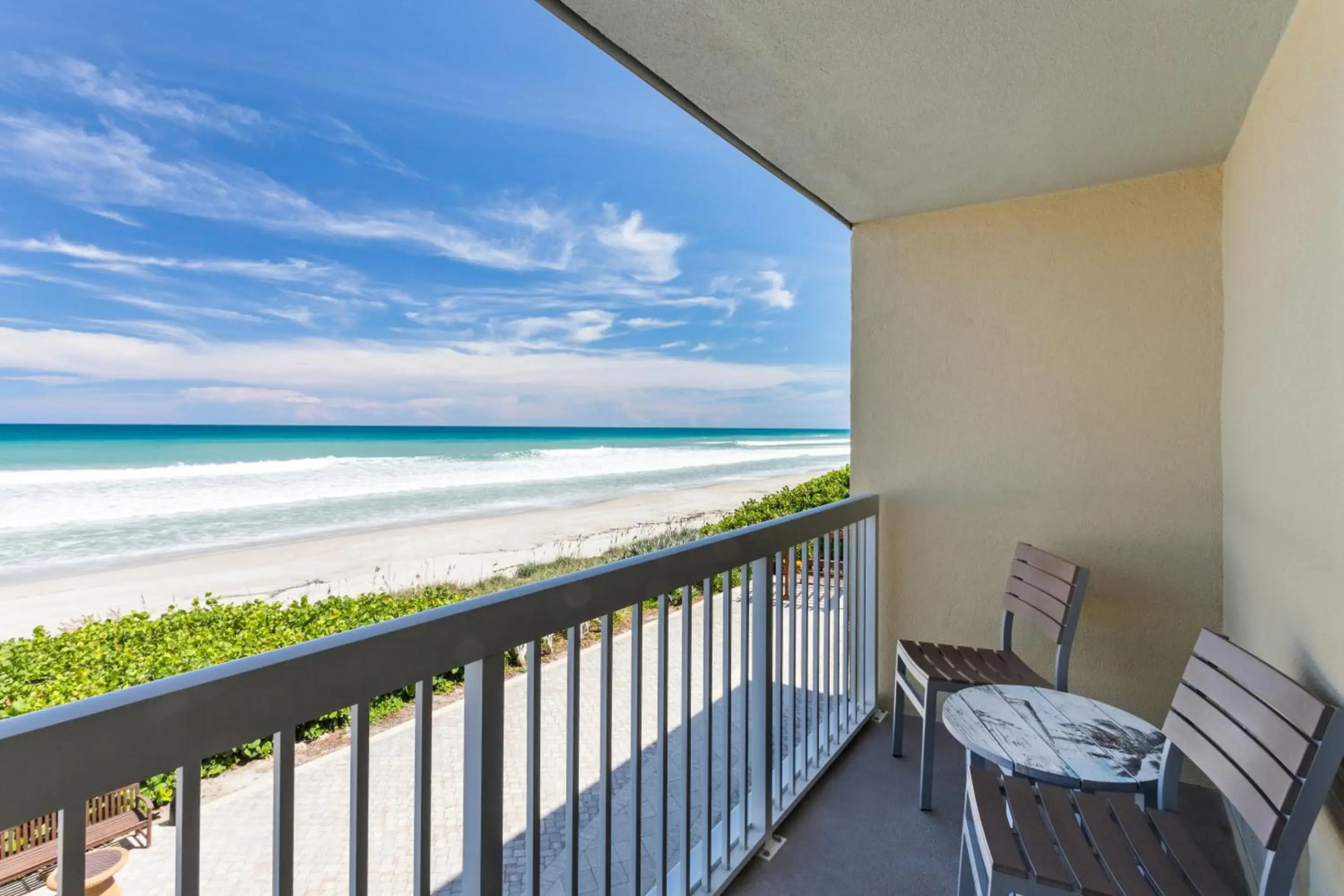 Crowne Plaza Melbourne - Oceanfront by IHG