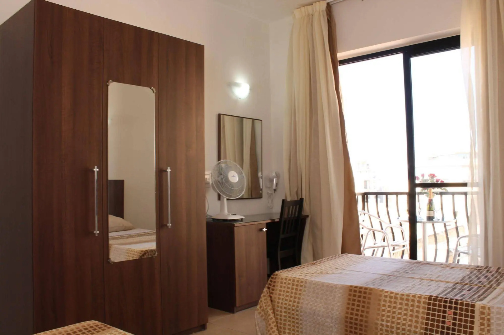 Seashells Apartments