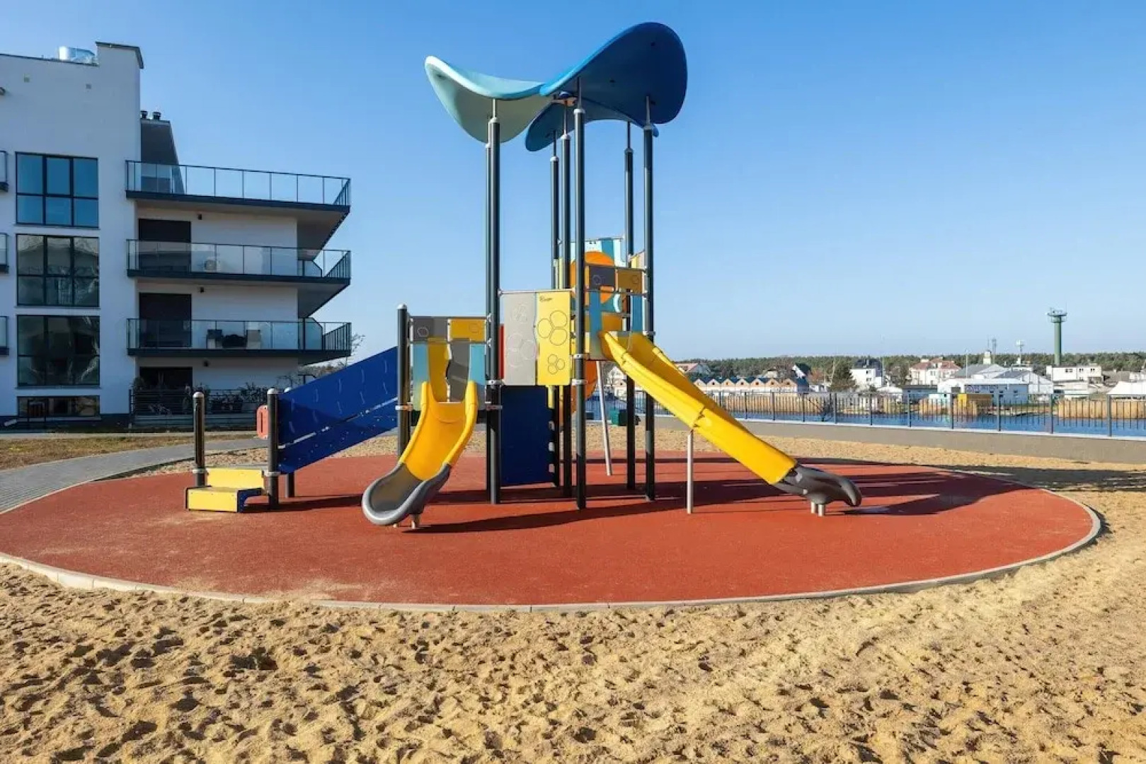 Apartment in Dziwnow by River and Beach