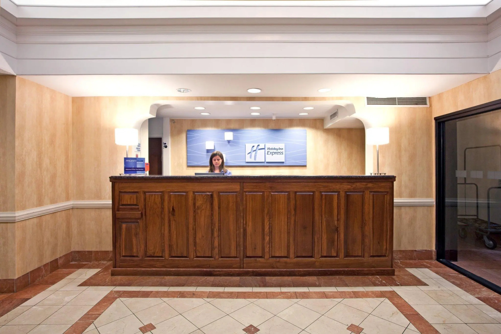 Holiday Inn Express & Suites Milton East I-10 by IHG