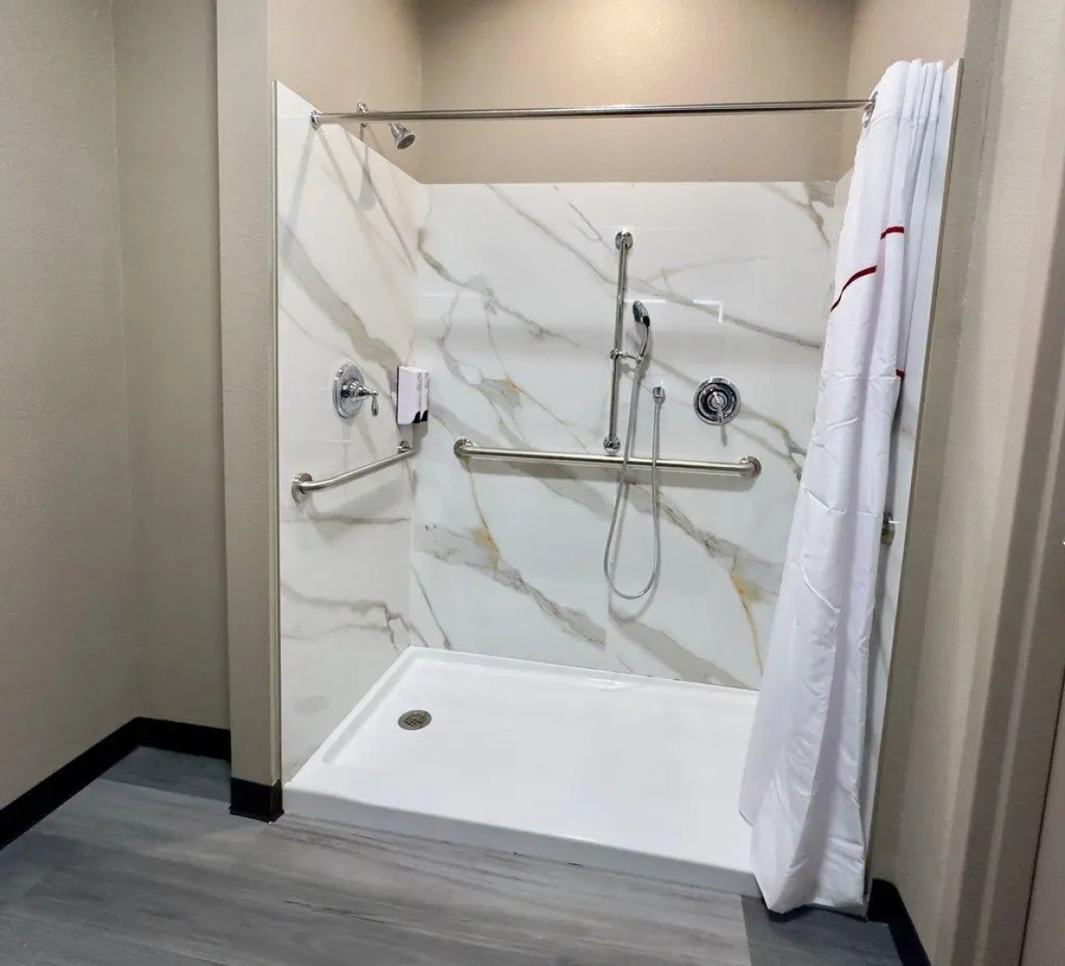 Red Roof Inn Hutchins