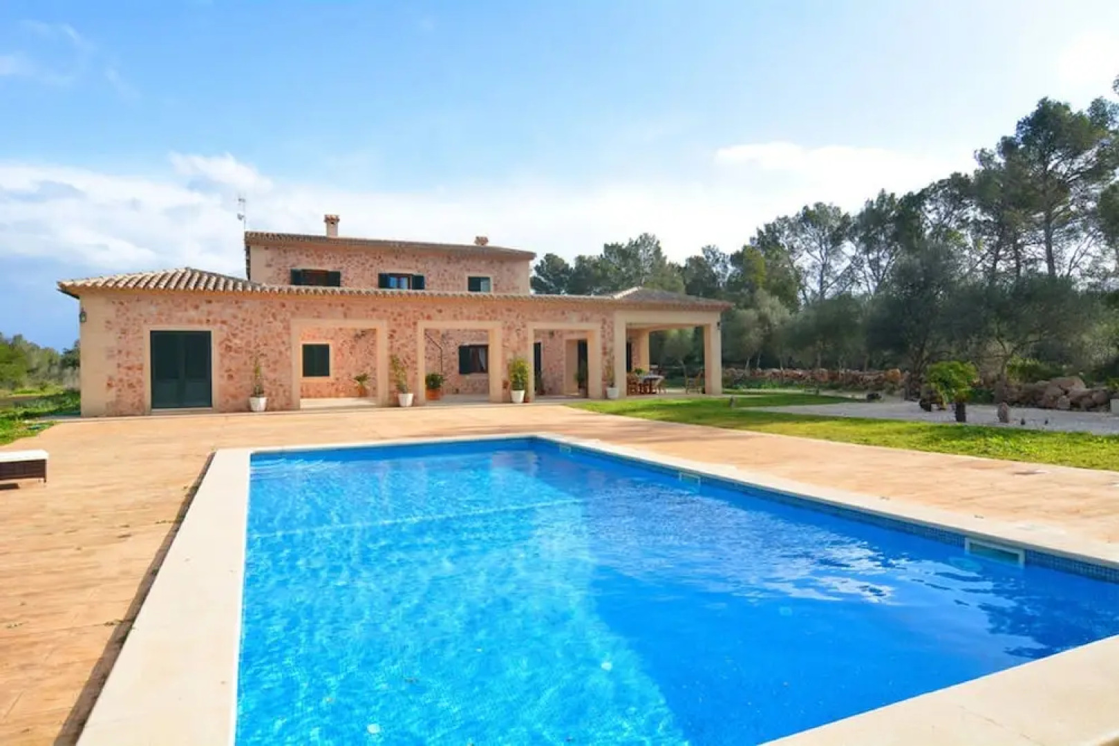 Divina - Santa Eugenia - Adults Only