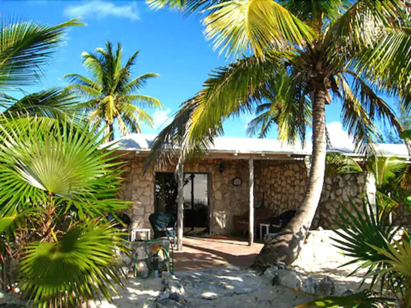 Fernandez Bay Village