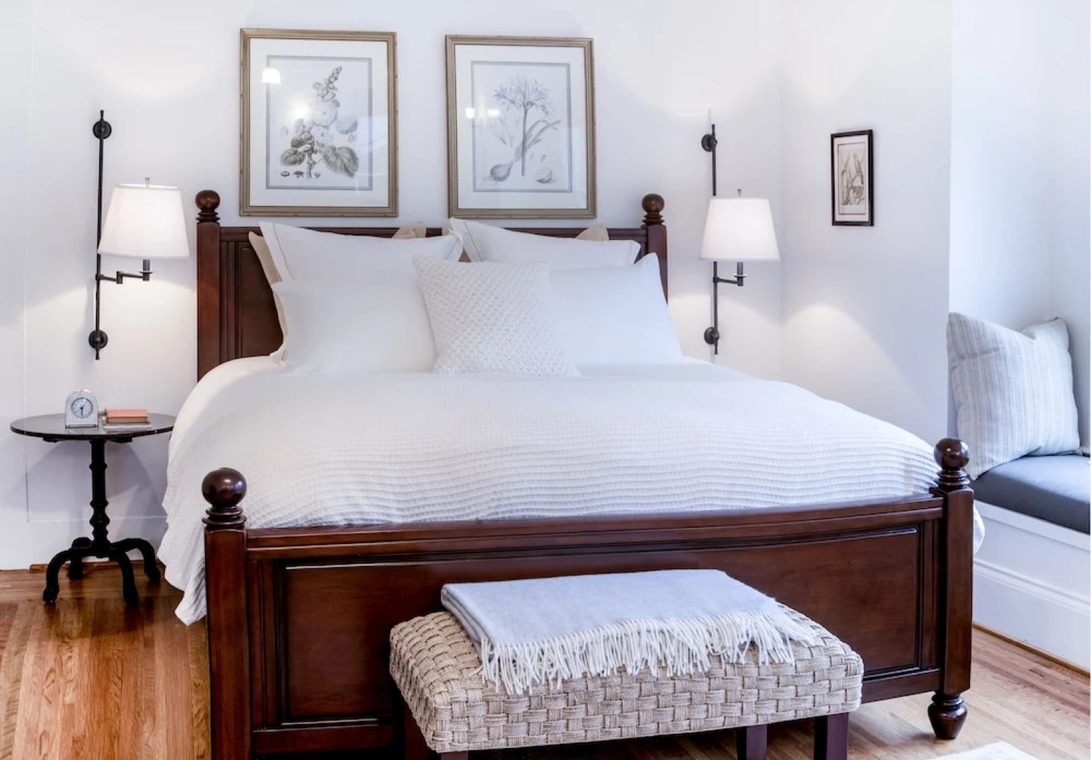 The Harbor House Inn