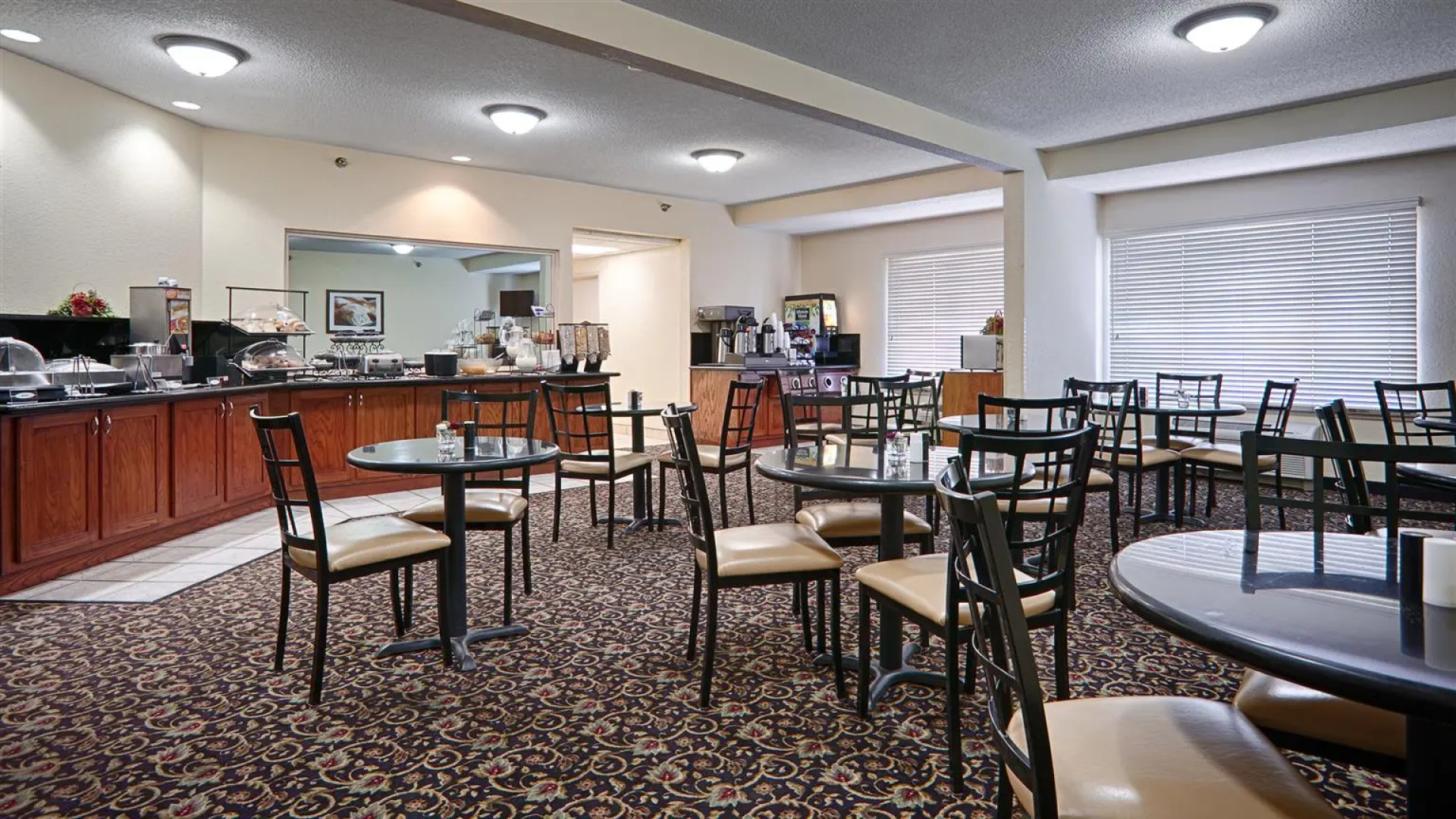 Quality Inn & Suites Lawrence - University Area