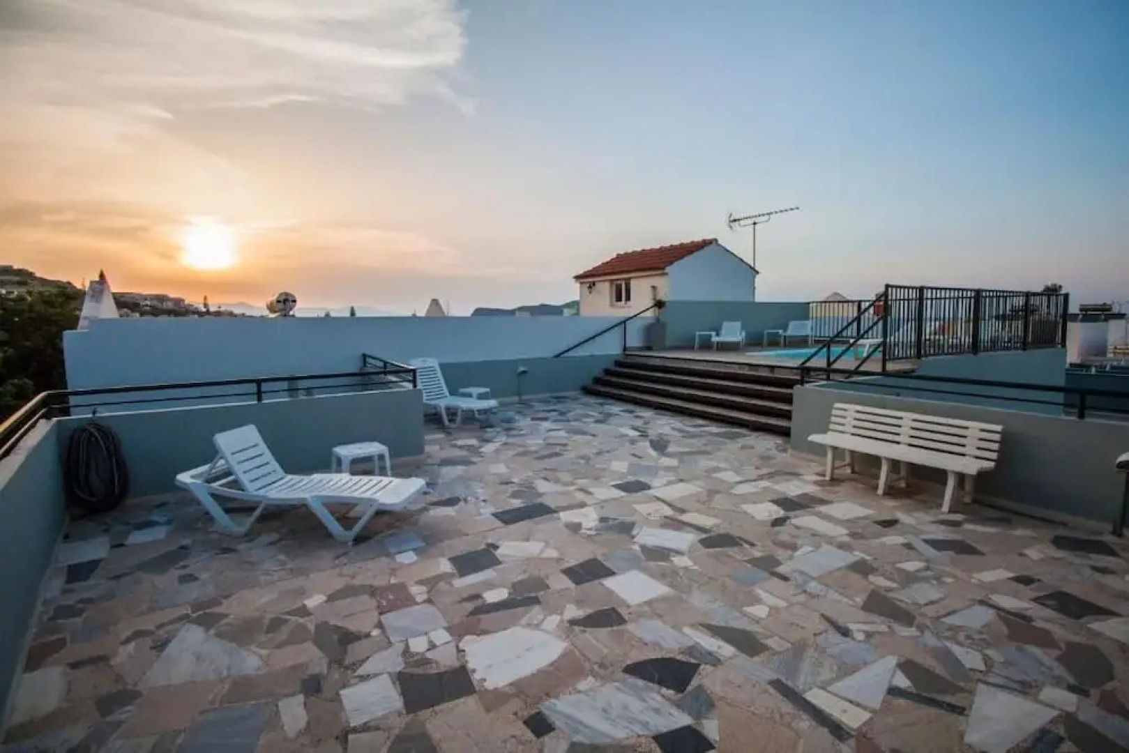 Elia Stalos Apartments