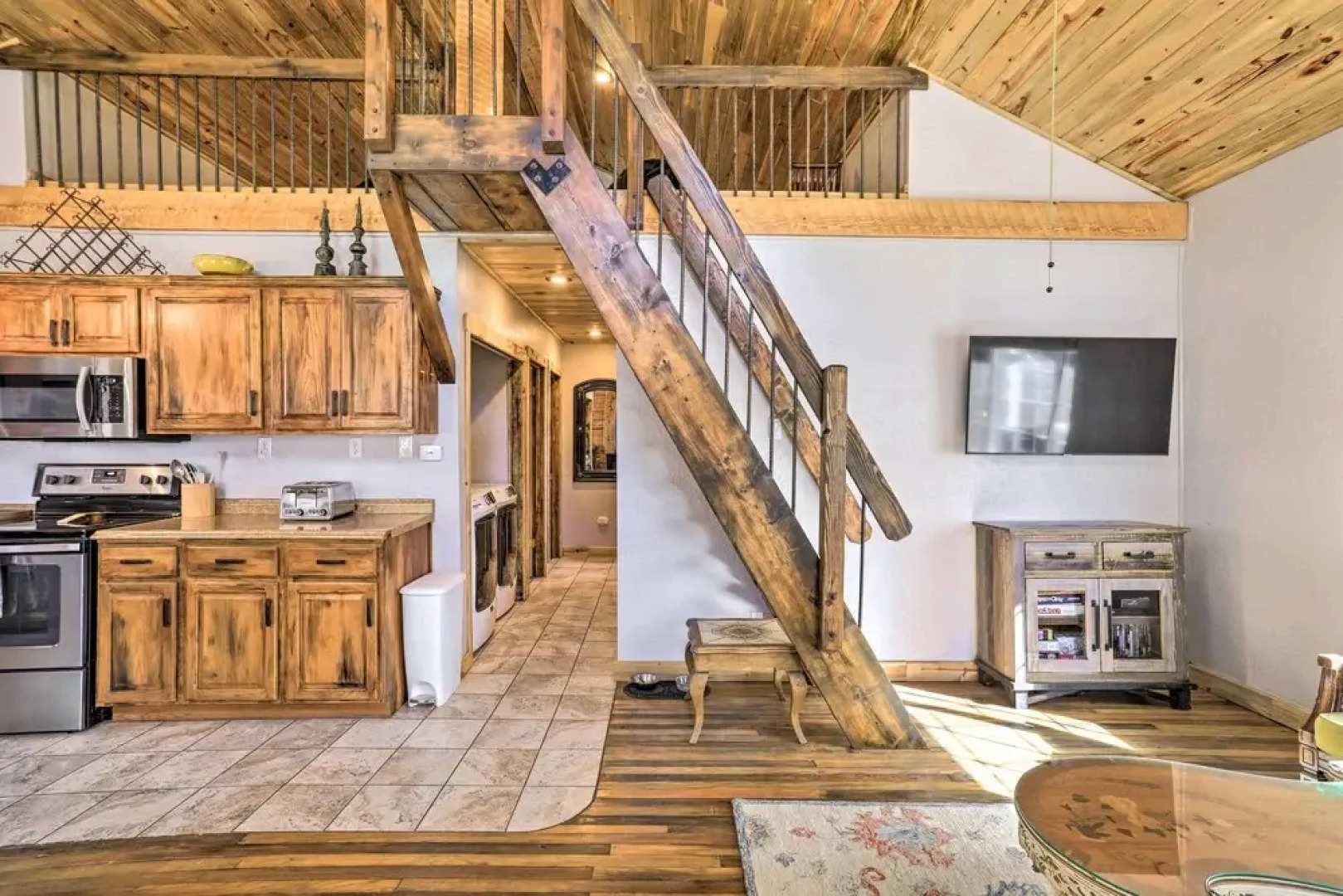 Tasteful Log Cabin Retreat on Lake Pagosa!
