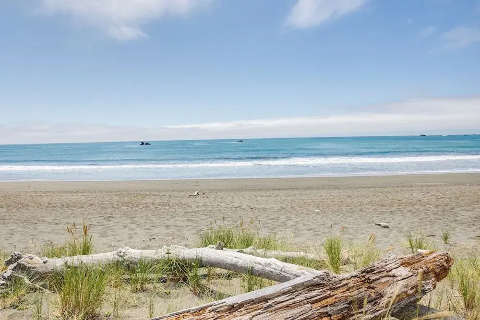 Oceanfront Smith River Cottage: Beach Access!