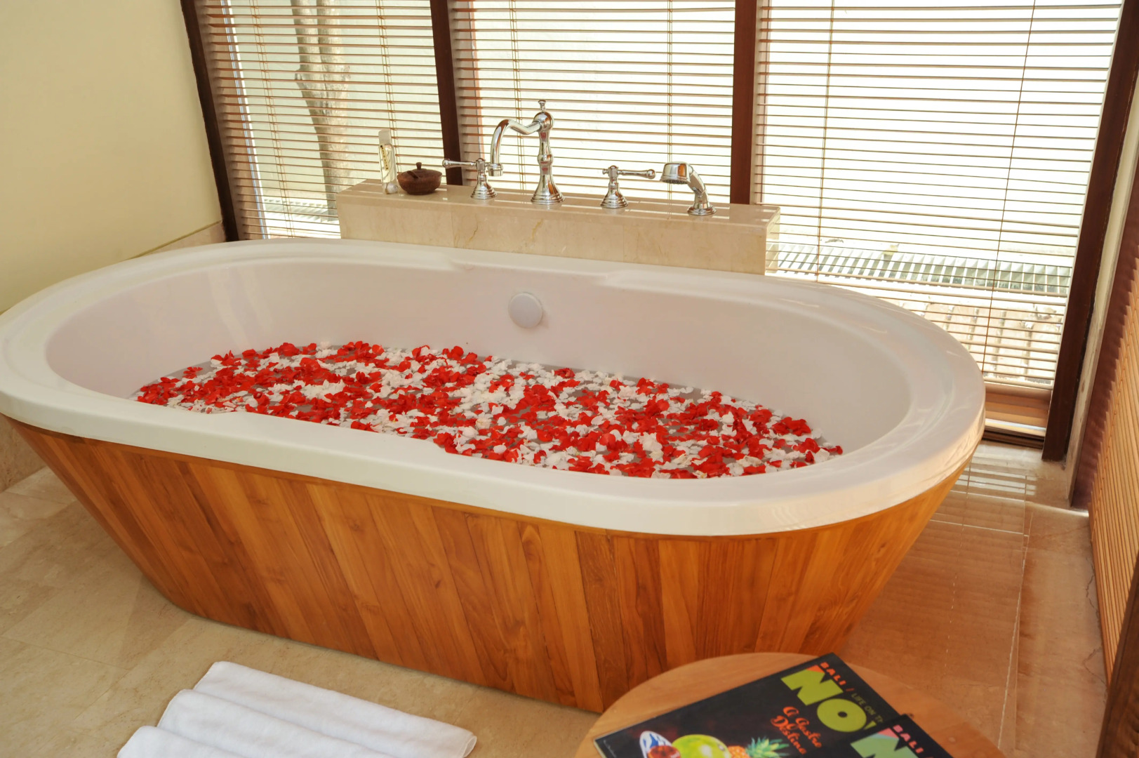 Komaneka at Keramas Beach