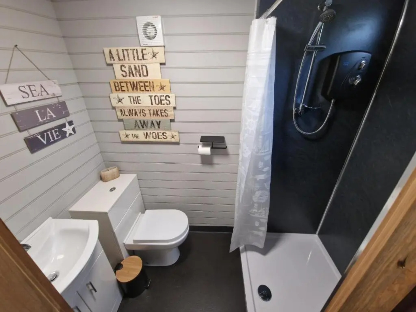 Stunning 1-bed Shepherd hut