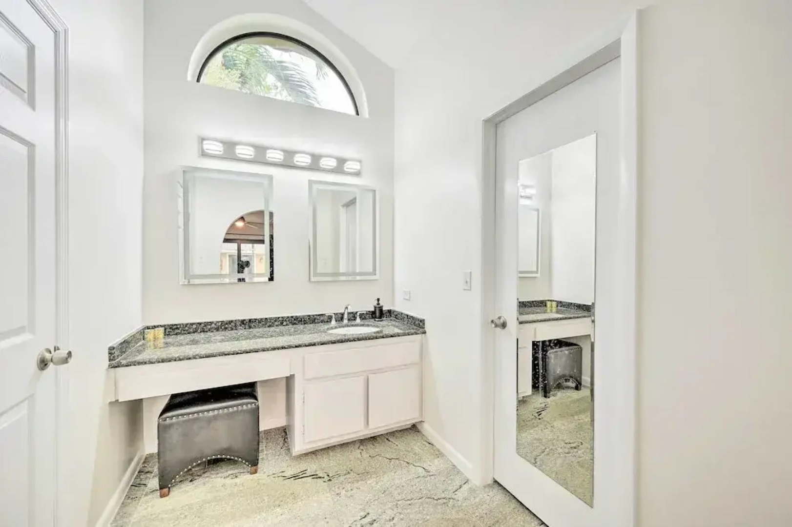 Lovely Naples Home: Backyard Oasis w/ Pool!