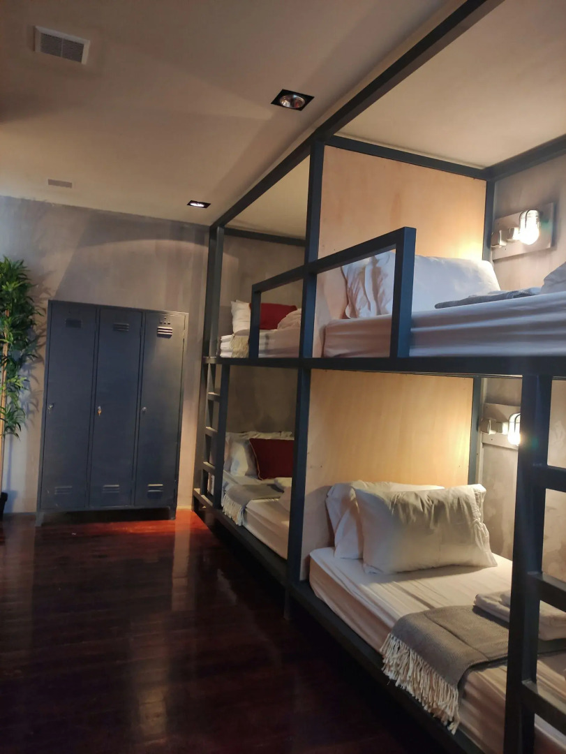 Caruma Surf Hostel & Suites