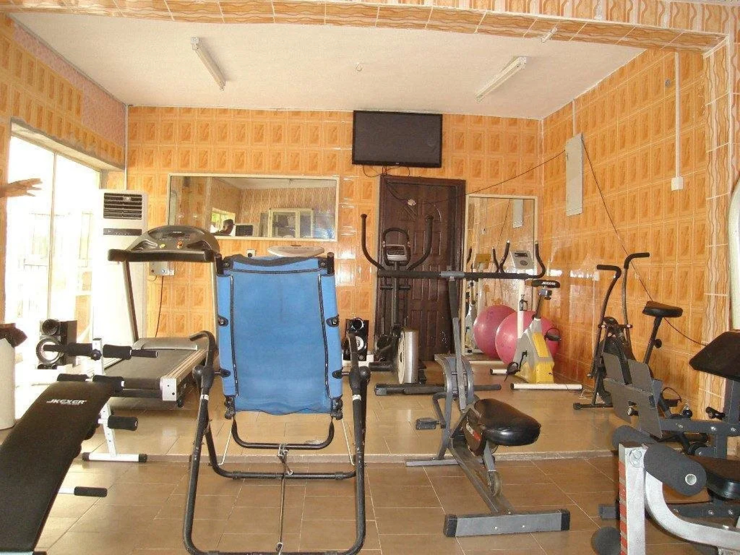 Nirvana Hotel and Suites
