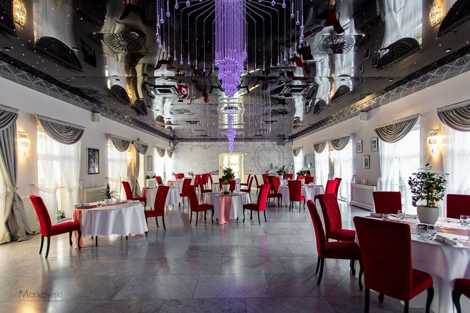 Zespol Palacowo-Parkowy w Dabrowce