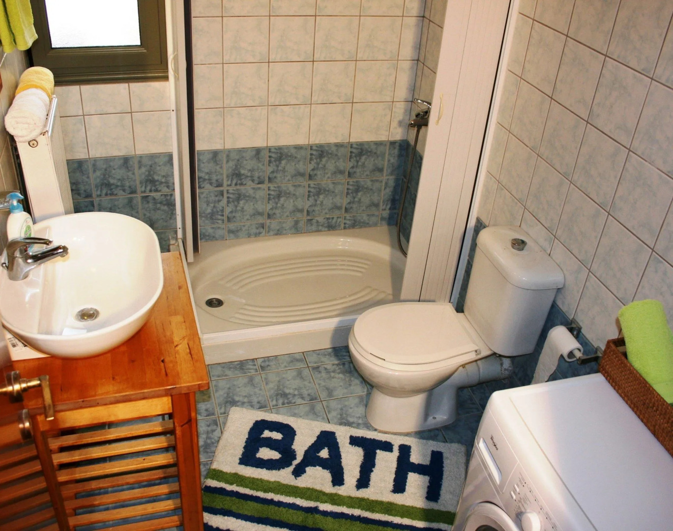 Lagoon View Apartments - Adults Only