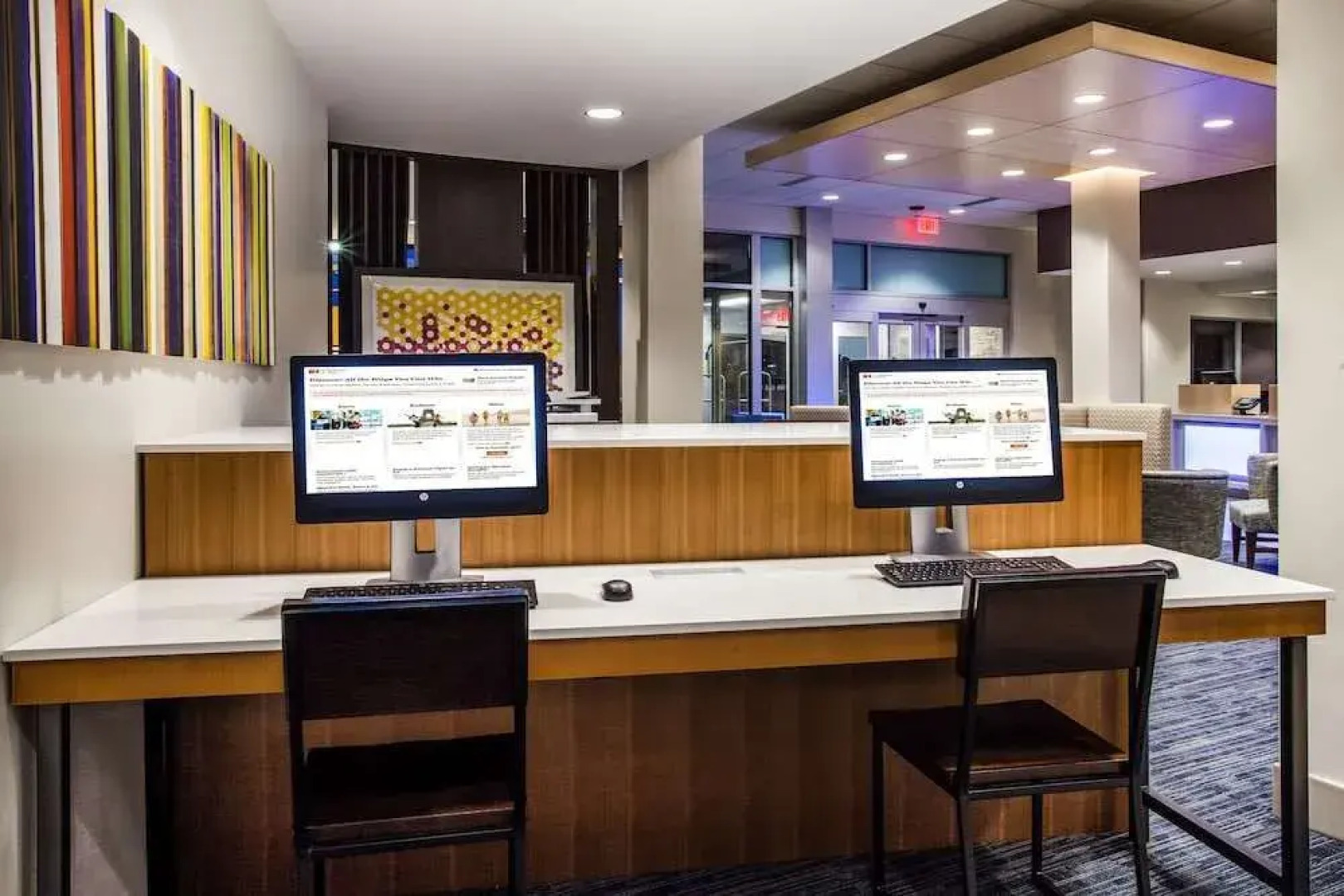 Holiday Inn Express & Suites Queensbury Lake George Area