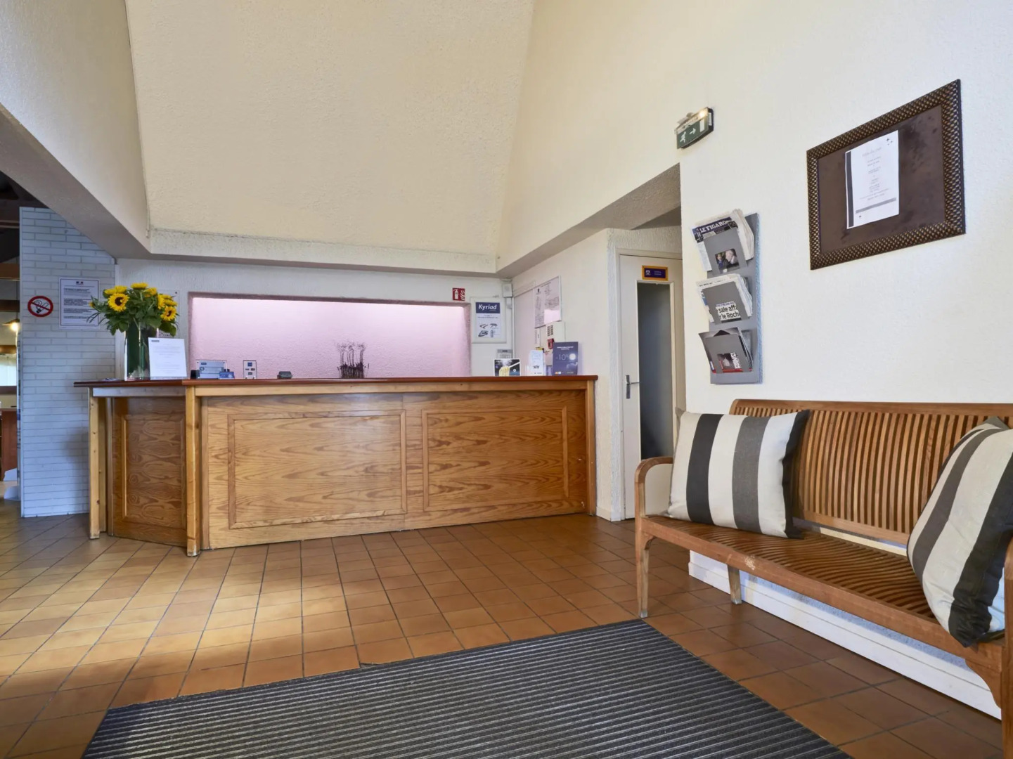 greet Hotel Villeneuve La Garenne