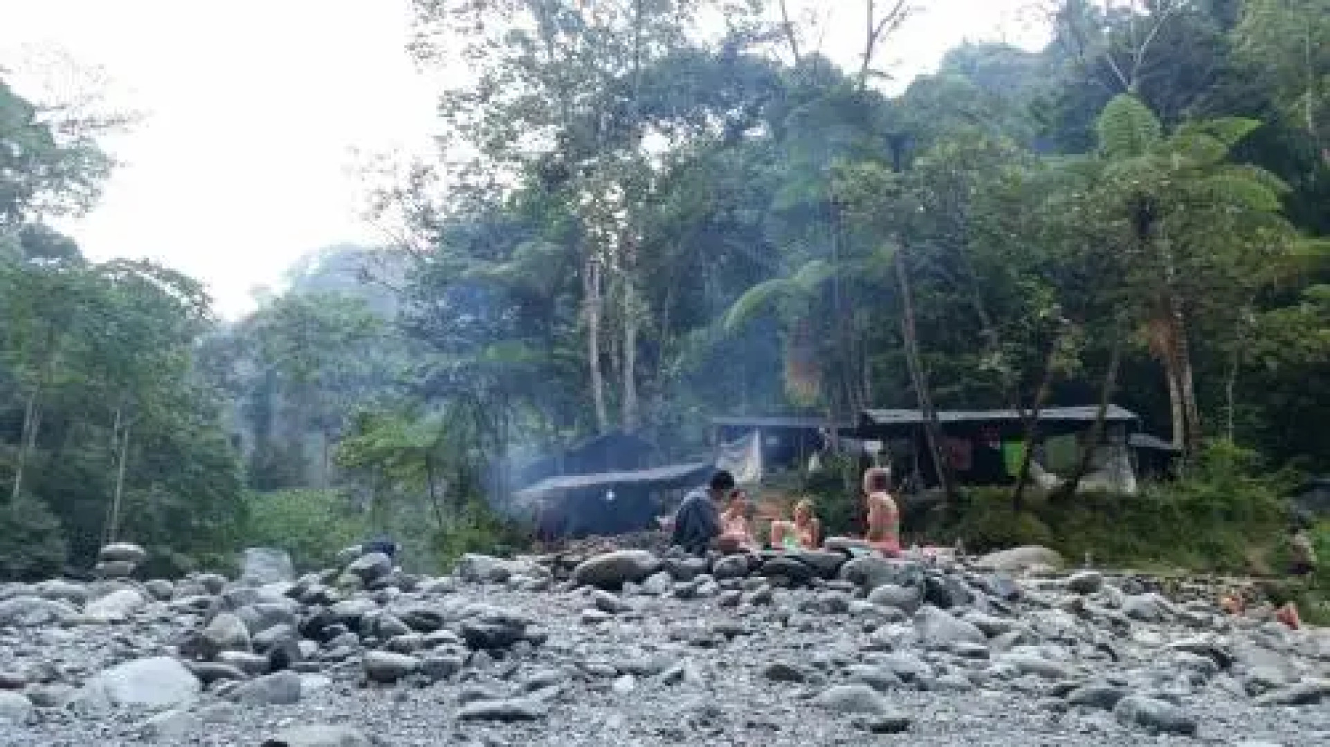 Terimakasih Bar and Guesthouse