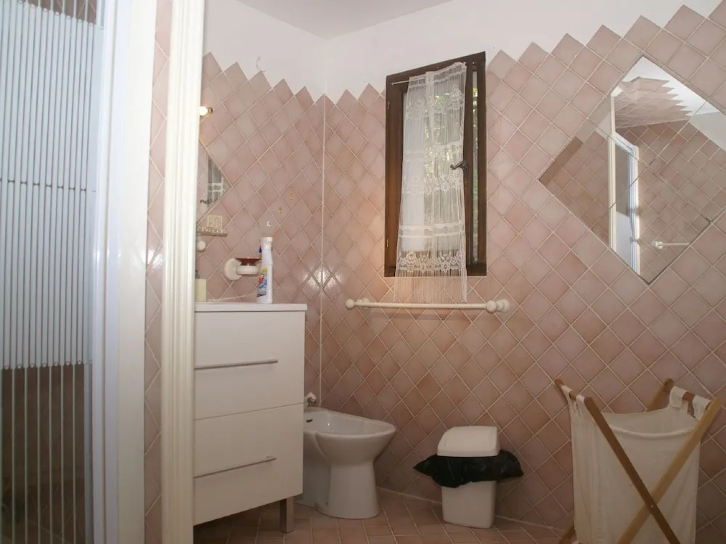 Charming Holiday Home in Draguignan with Swimming Pool