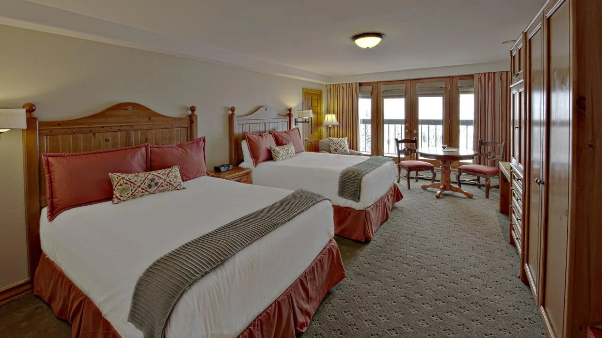 The Pines Lodge, A RockResort