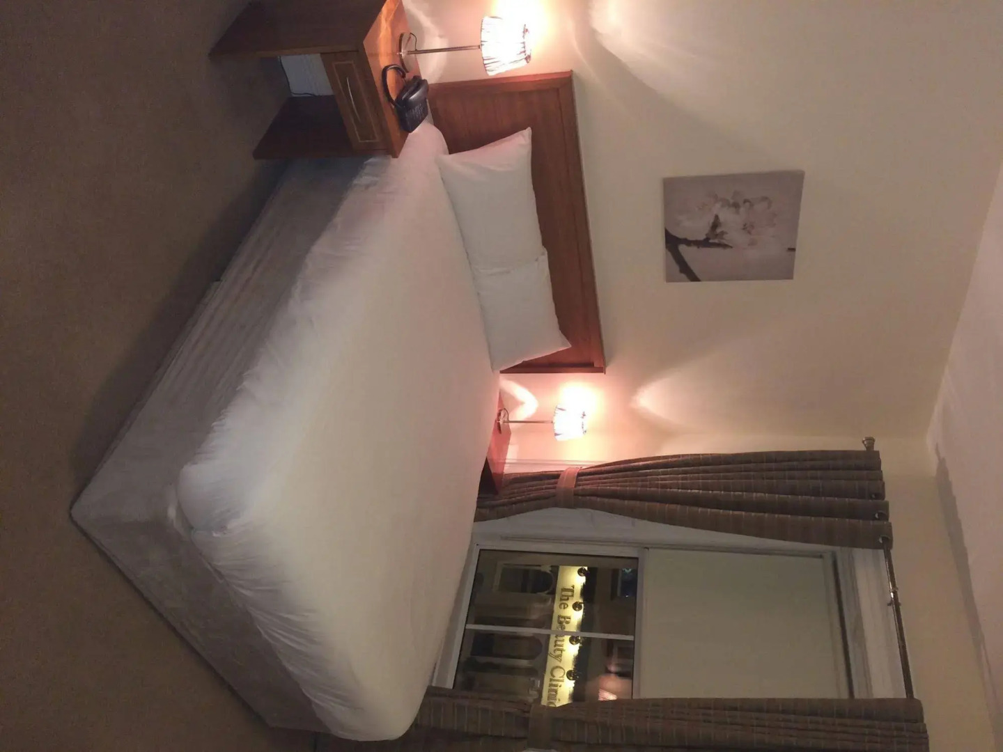 Brogans Bar & Guesthouse