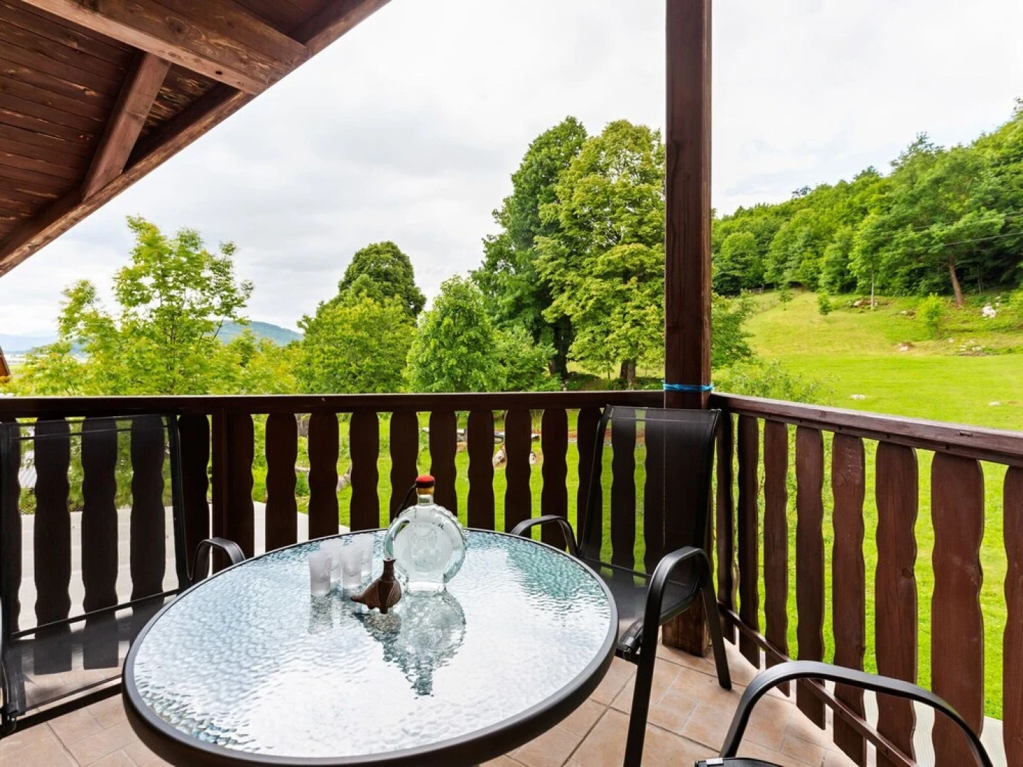 Cosy Apartment in Oto?ac With Balcony