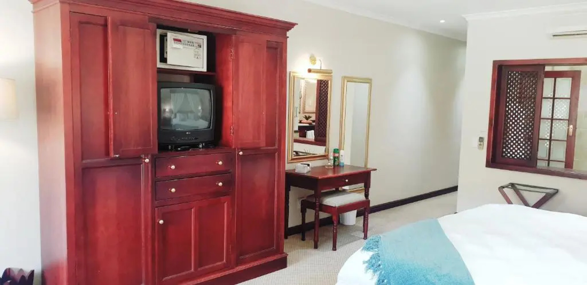 Sedgefield Apartment On The Lake