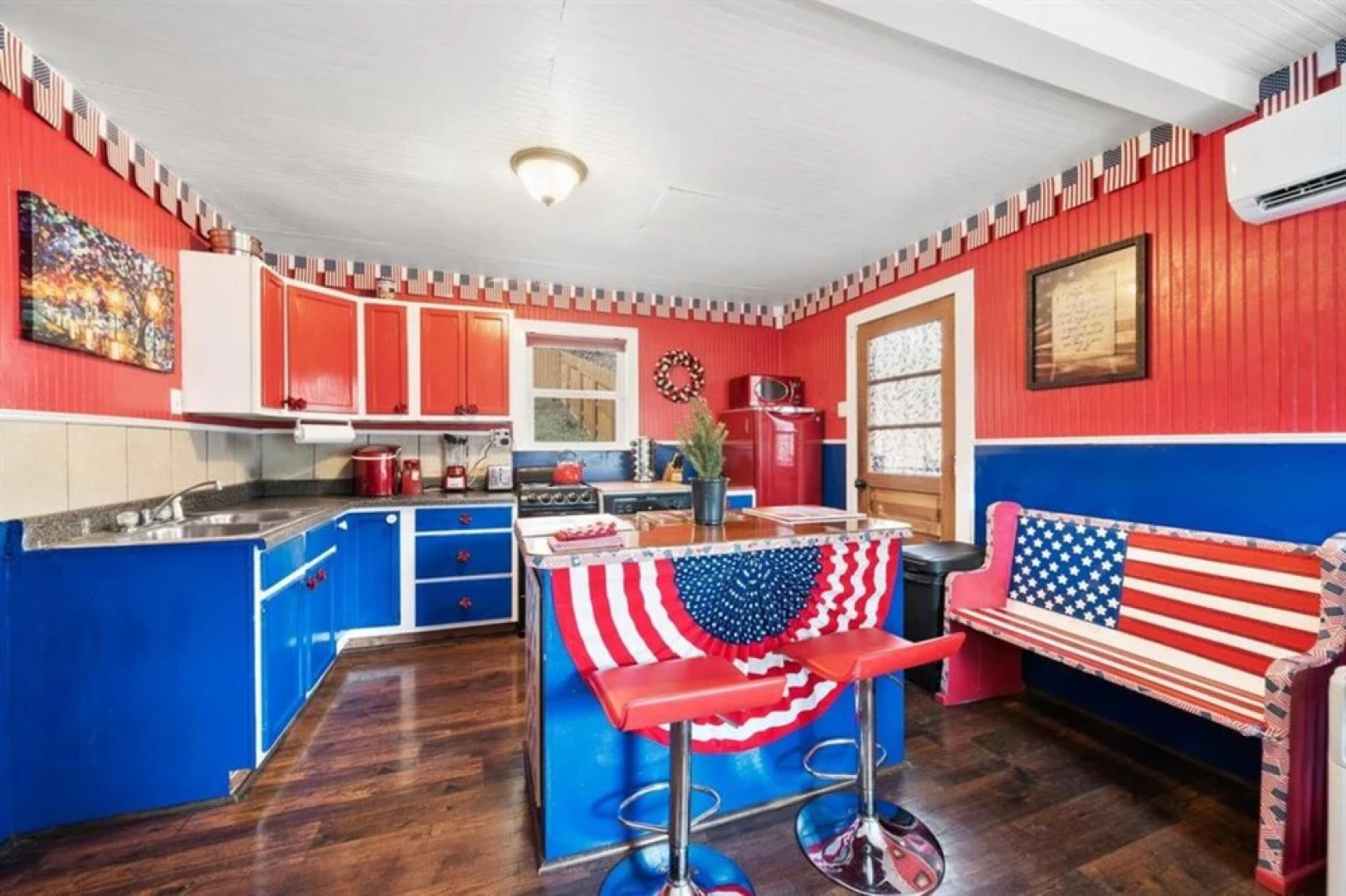 Blue Bonnet's Cabin Nestled in Nature