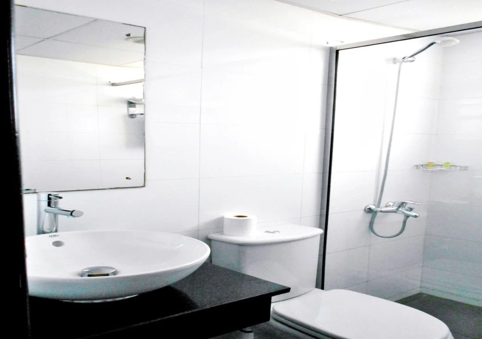 Butterfly Hotel Suites