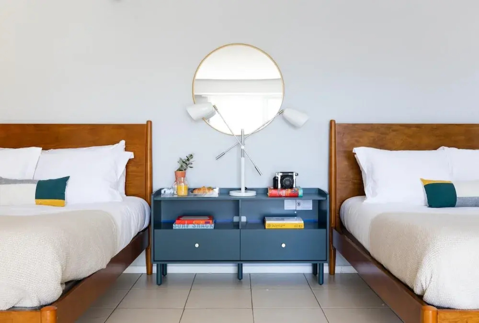 Beachcomber by AvantStay | 1 Block from Beach - Modern Estate w/ Ocean Views
