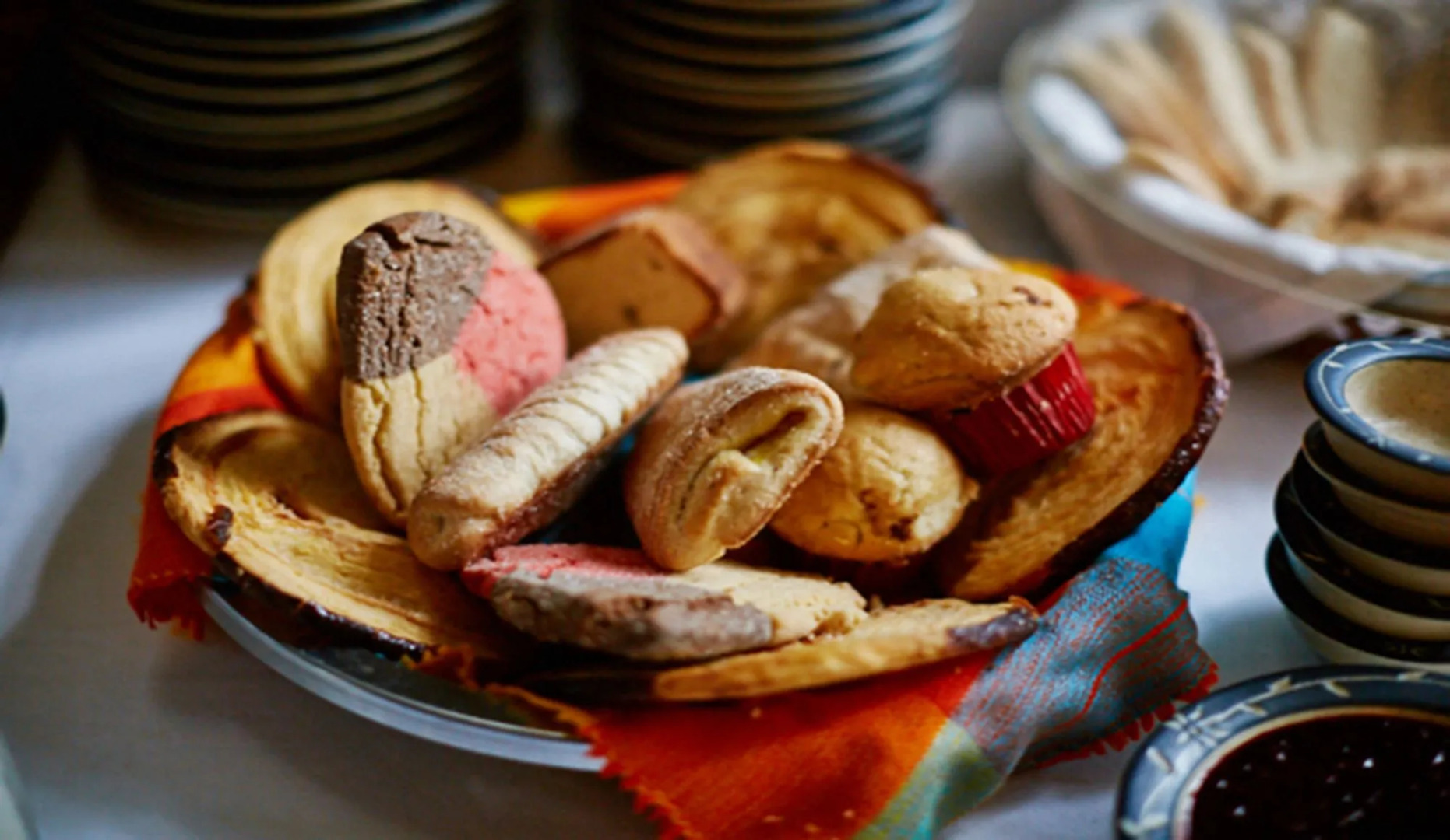 Mesón De Leyendas Breakfast & Downtown