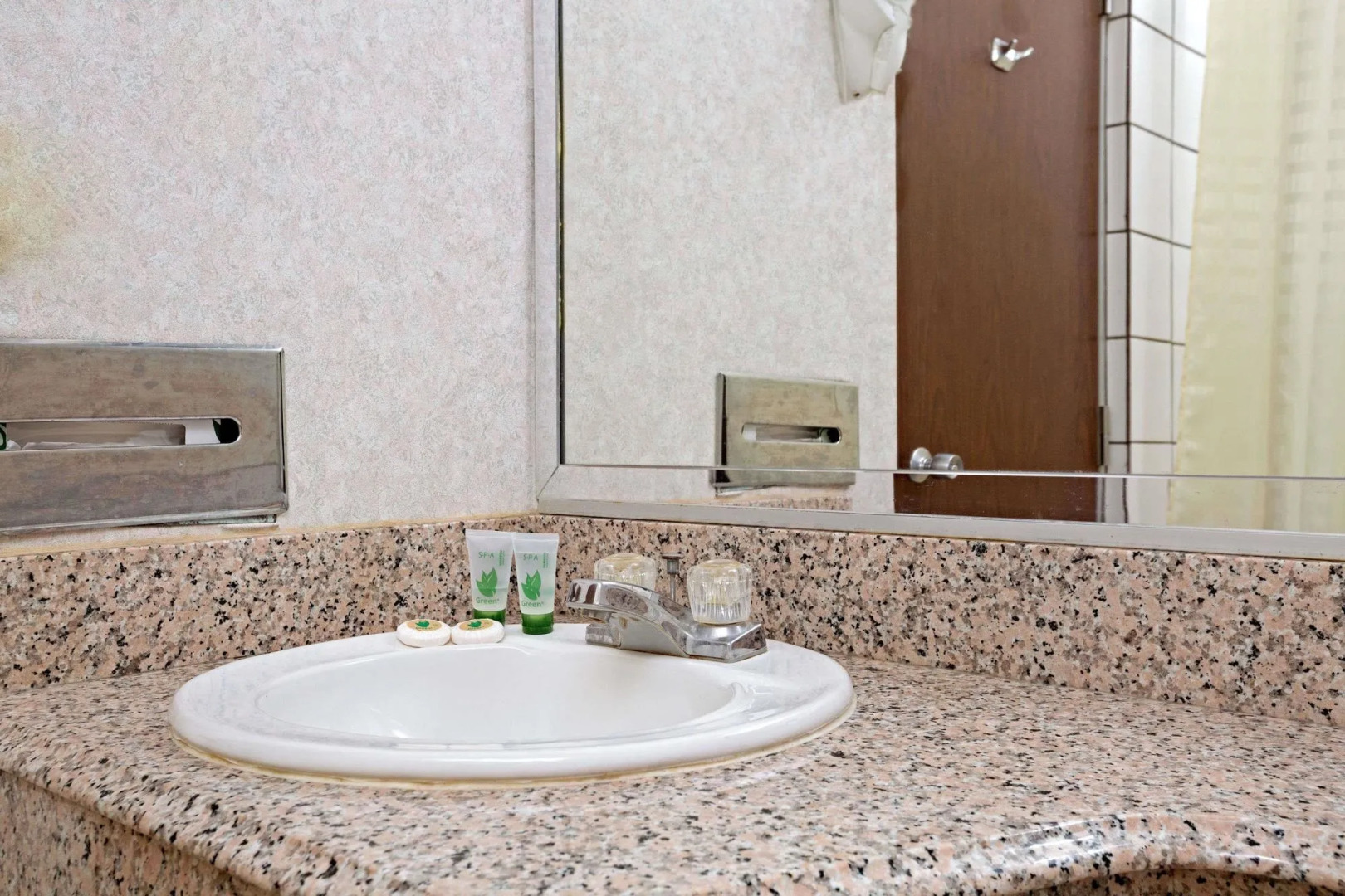 Howard Johnson Express Inn - Claremont