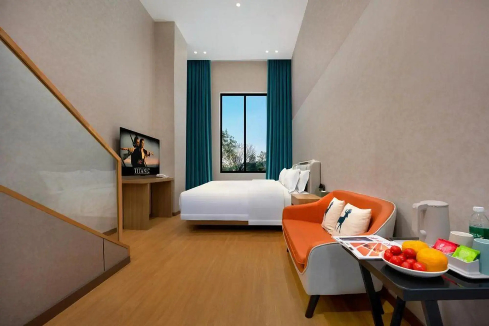 Renhe Hotel (Panzhihua Renhe Square High-speed Railway Station)