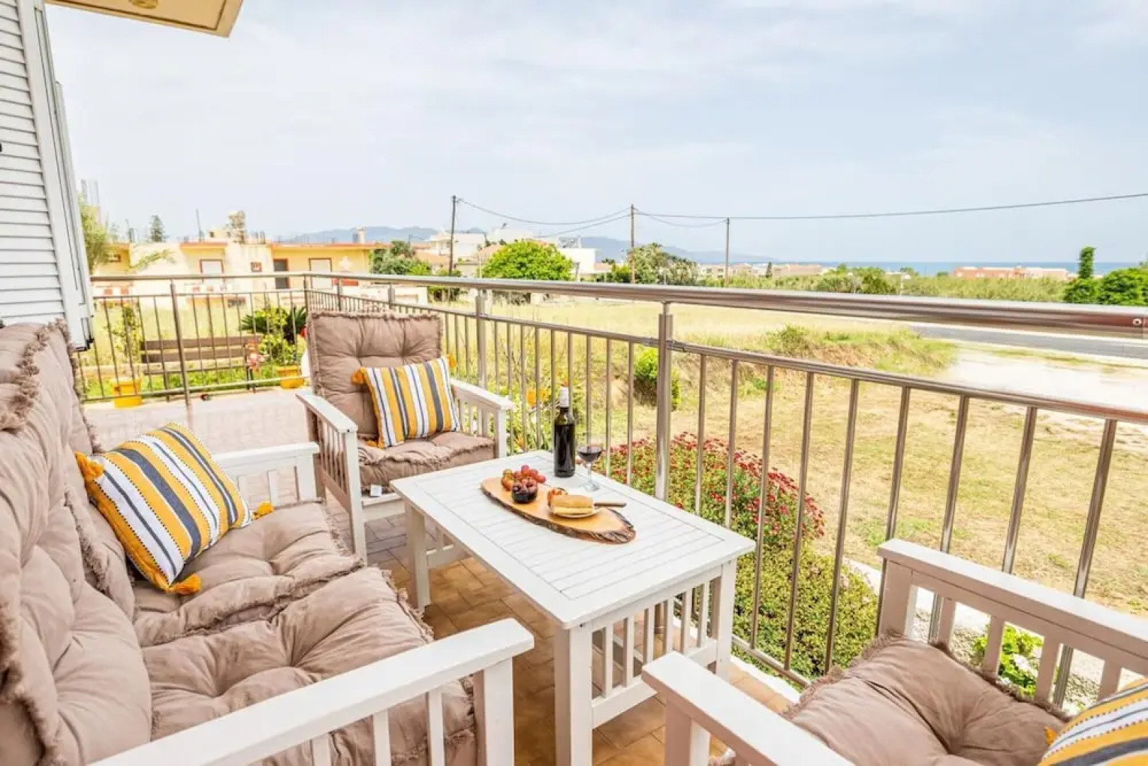 Ortansia House Near the Sea