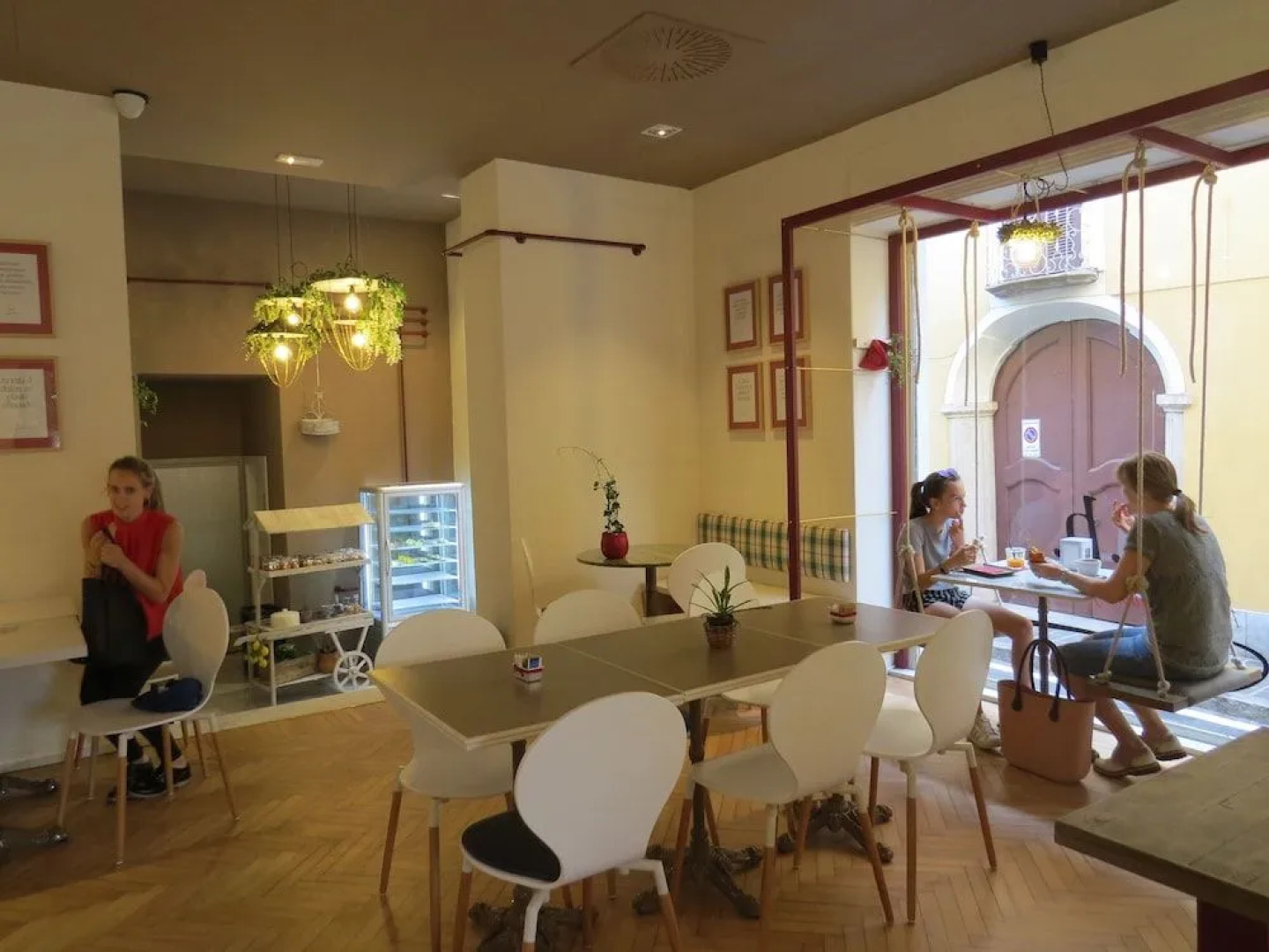 Monza City Rooms & Studios