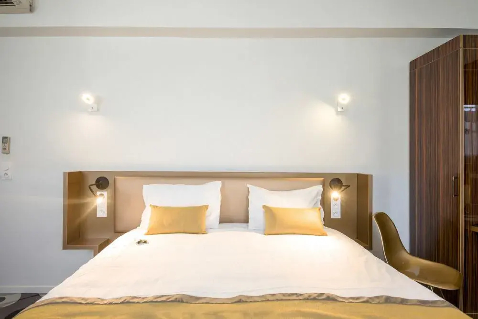 The Originals Boutique, Hôtel Auberge du Forgeron, Lille Sud