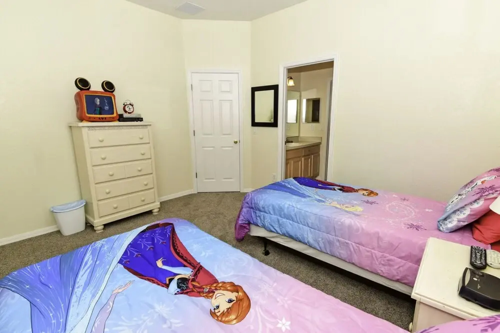 129SPL-High Grove Resort by RedAwning