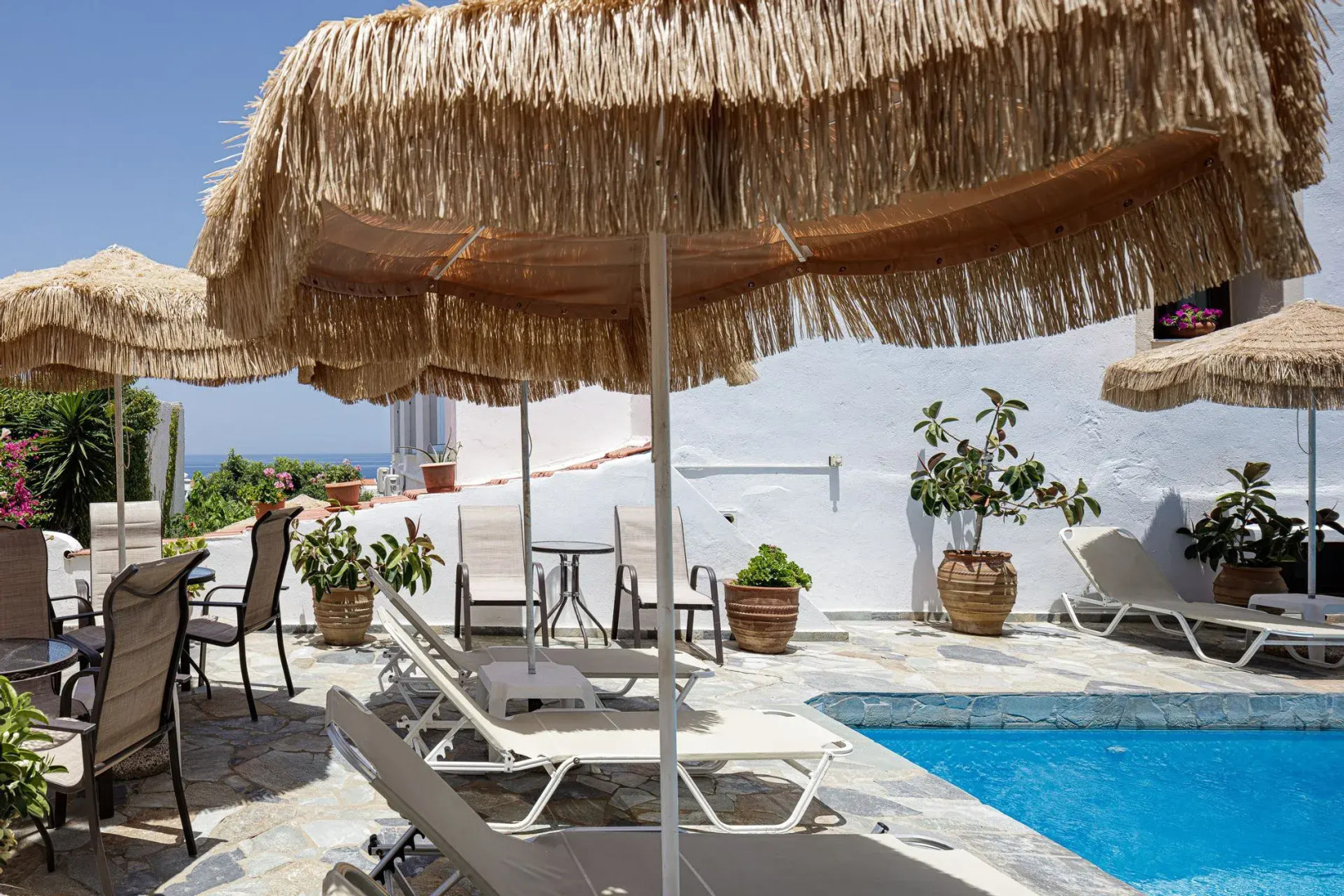 Kasteli Studios & Apartments