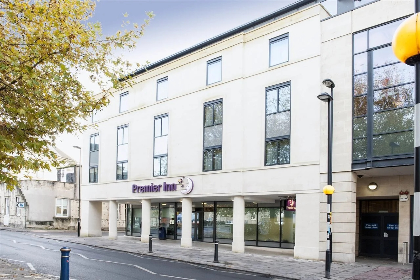 Premier Inn Bath City Centre