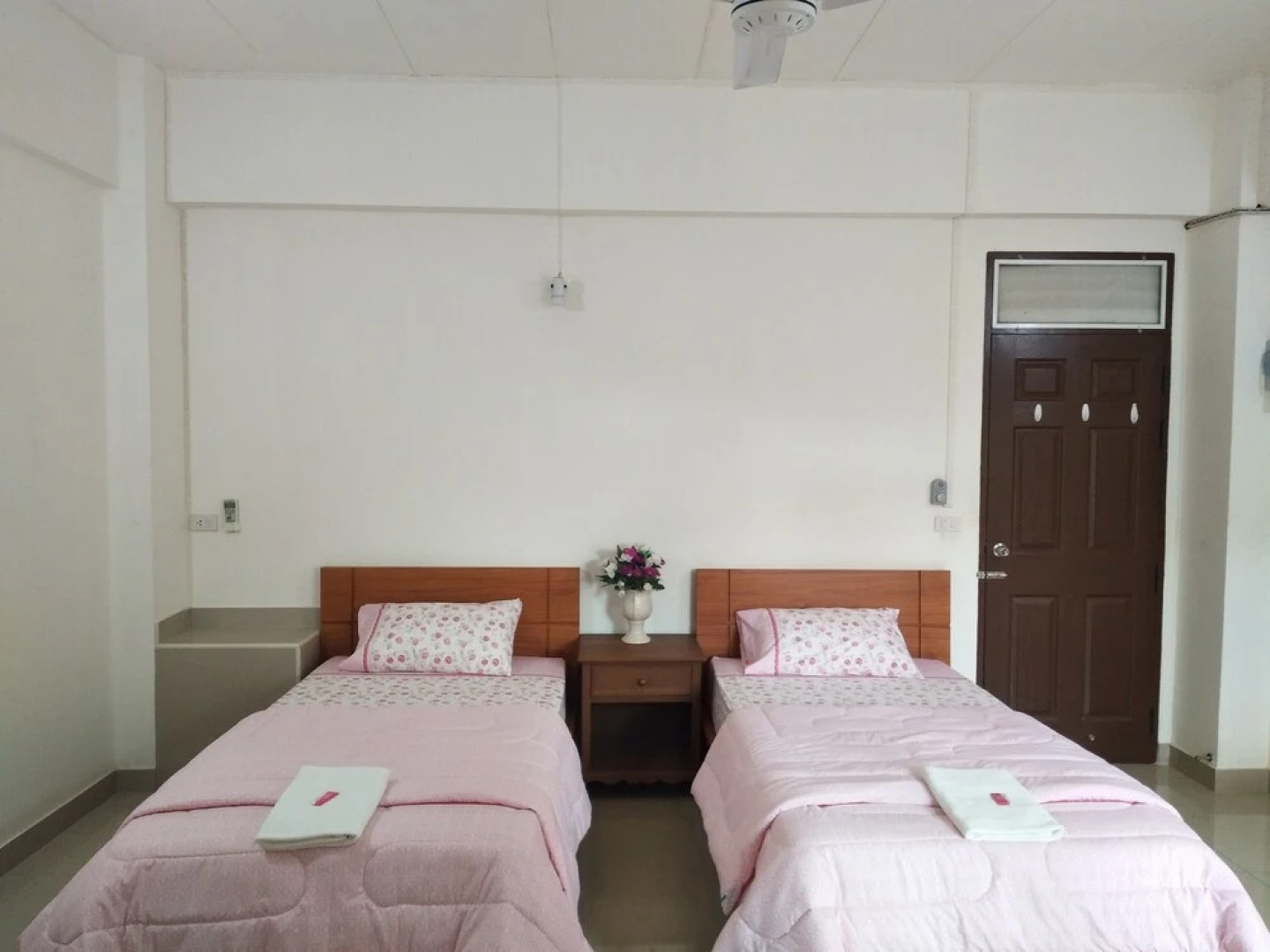 Kularb Service Mansion