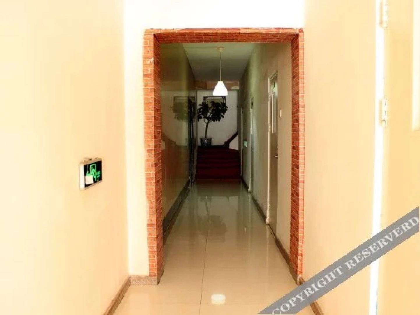 Yuelongge Hostel