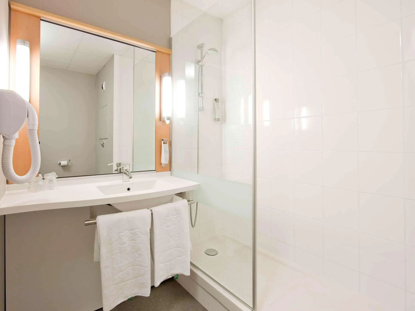 ibis Paris Pantin Eglise