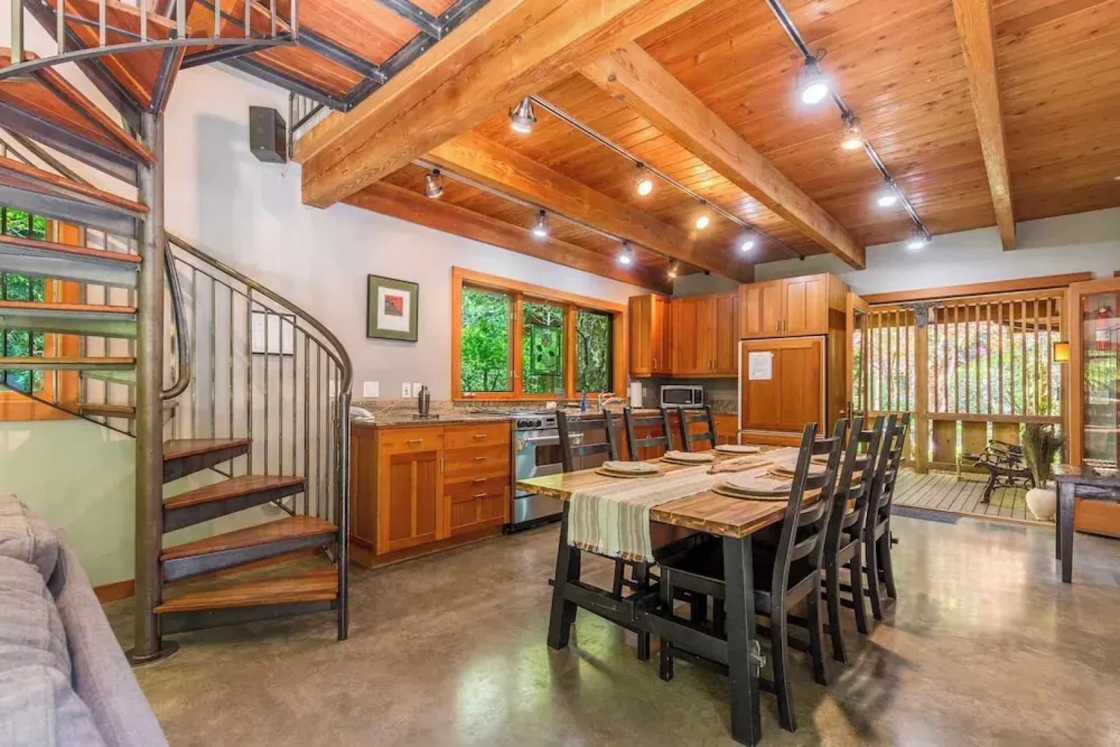 Rhythm Waters by Avantstay Garden Paradise, Pond