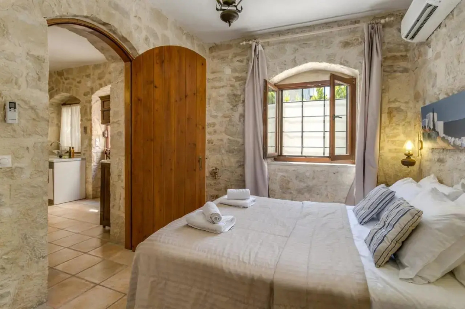 Villa Minos by Villa Plus