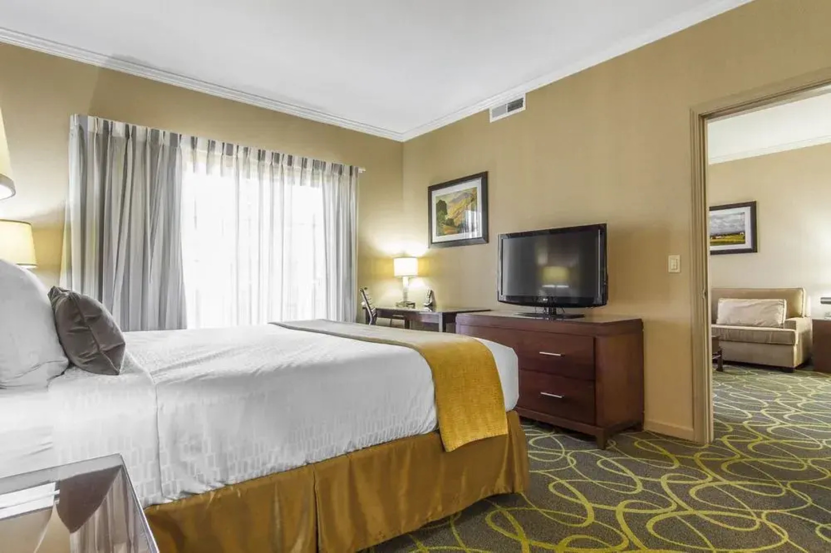 Best Western Plus Dixon Davis