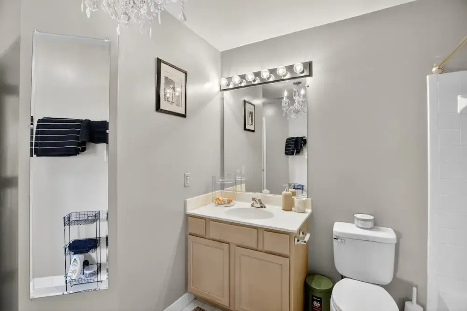 Cozy Pikesville Penthouse With Basketball Arcade 2 Bedroom Condo