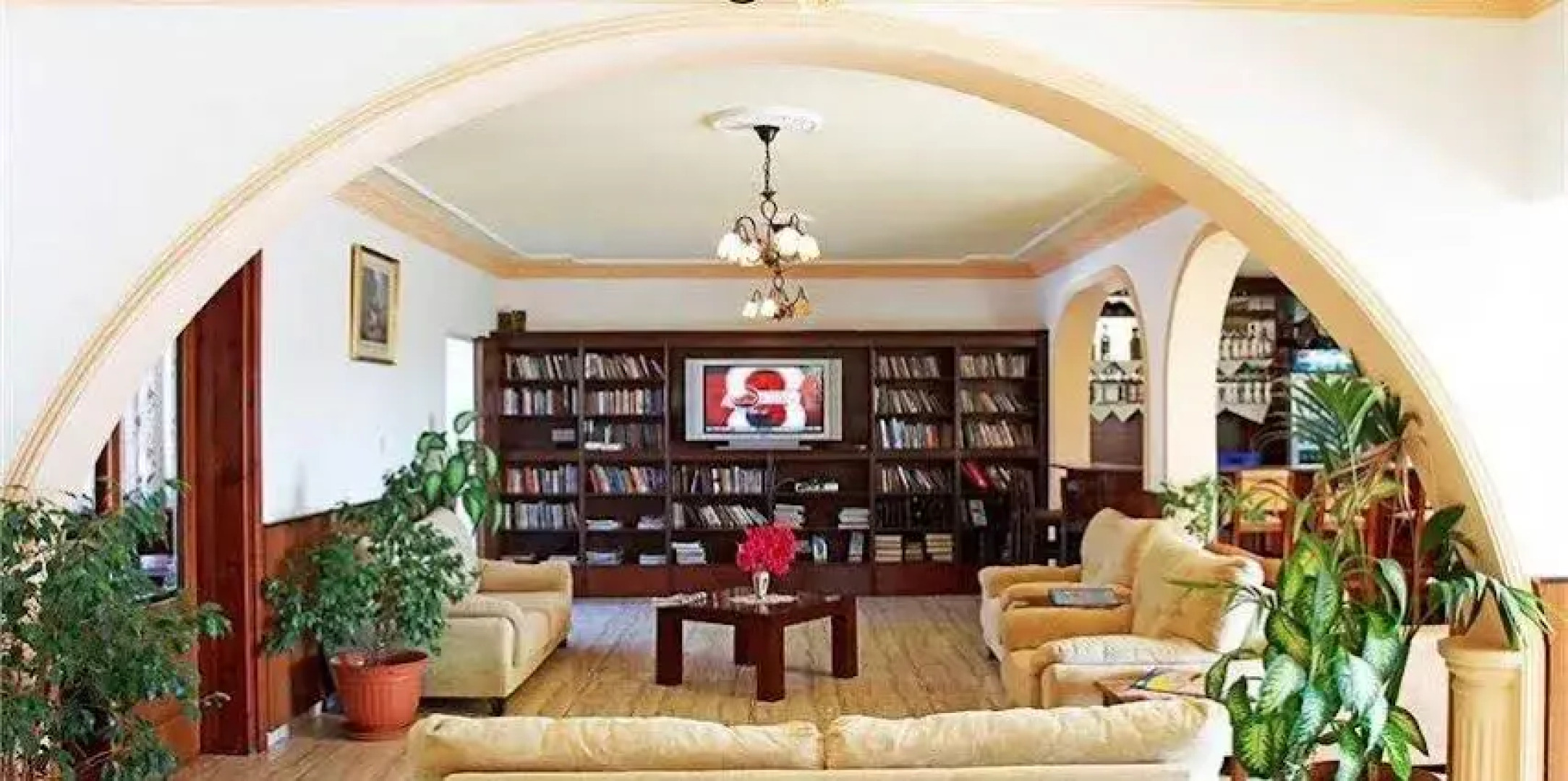 Holiday Village Rose Gardens